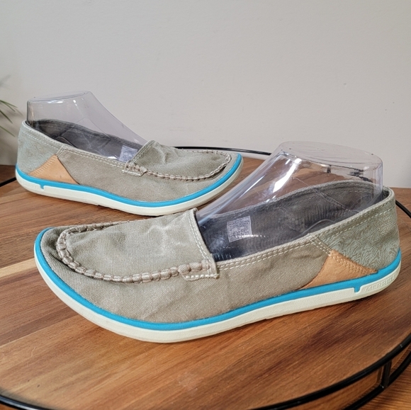 Merrell Tan and Blue Loafers - Picture 2 of 16